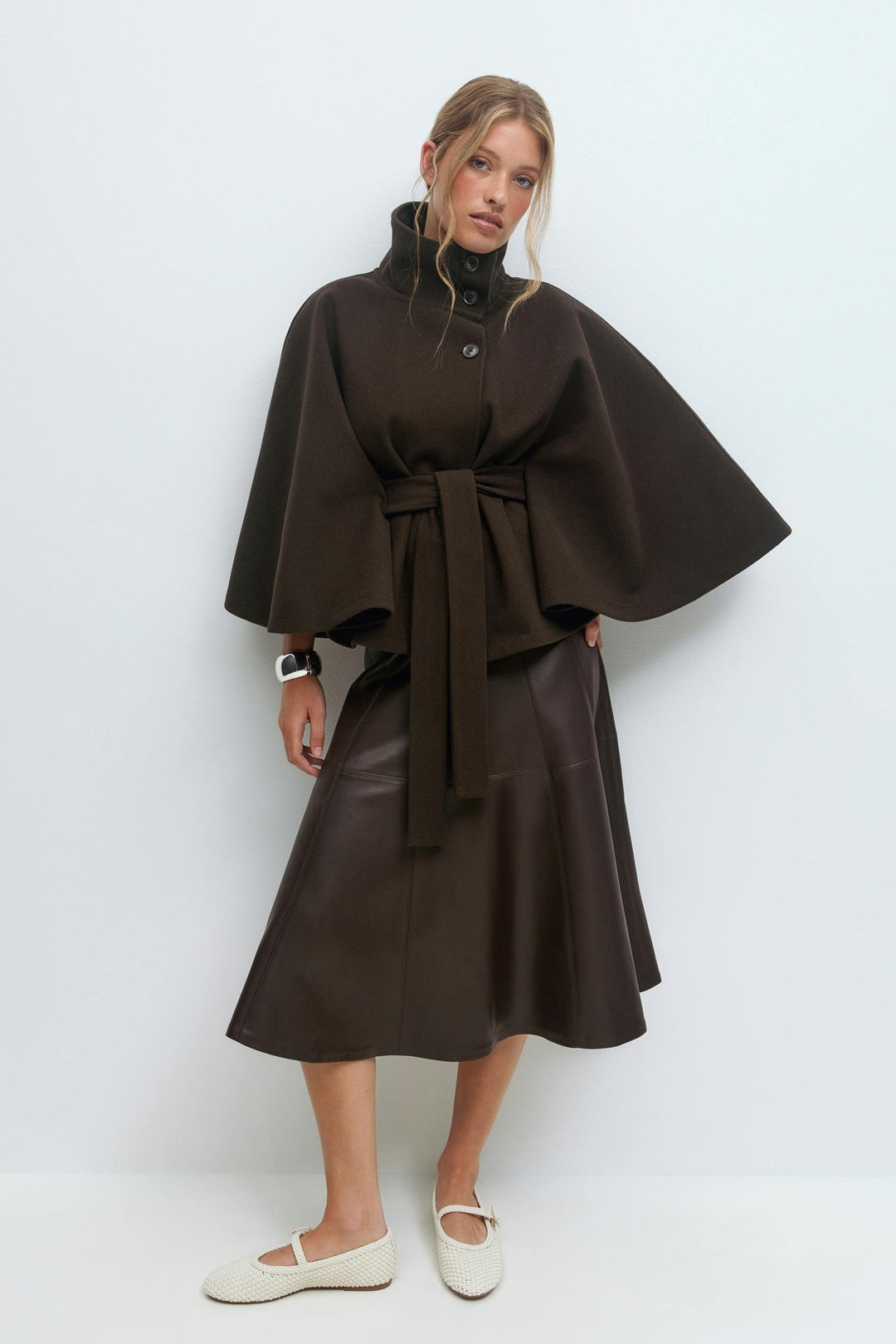 Belted Cape Jacket for Women – Oversized Cape Coat with High Neck for Fall and Mid-Season