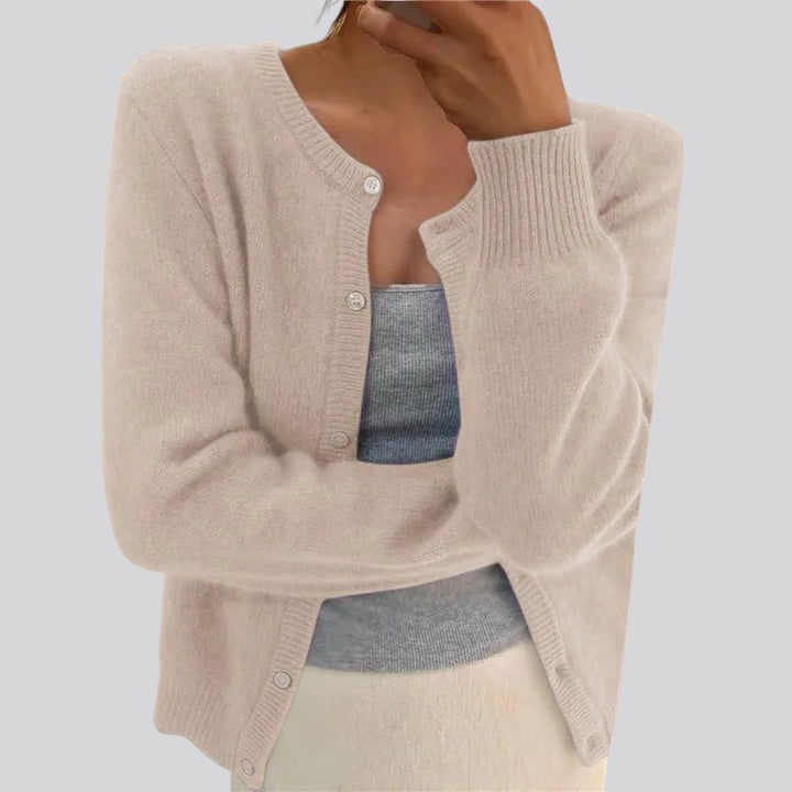 Women’s Soft Knit Cardigan for Elegant Everyday Layering