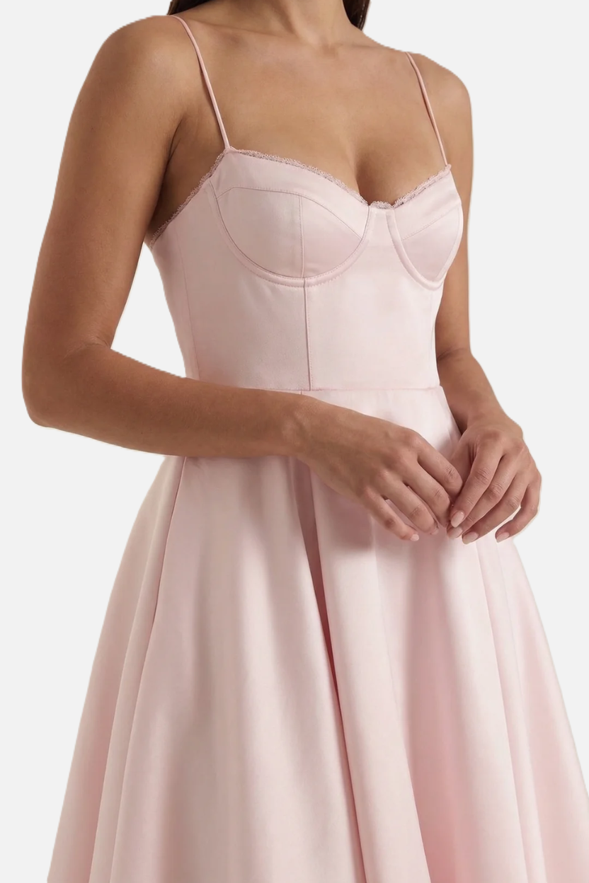 Sweetheart Bustier Midi Dress with Full Circle Skirt and Tulle Hem