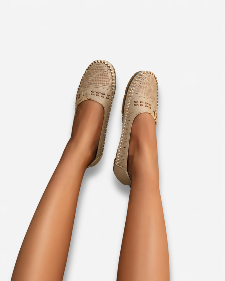 Siopie | Women’s Perforated Slip-On Loafers