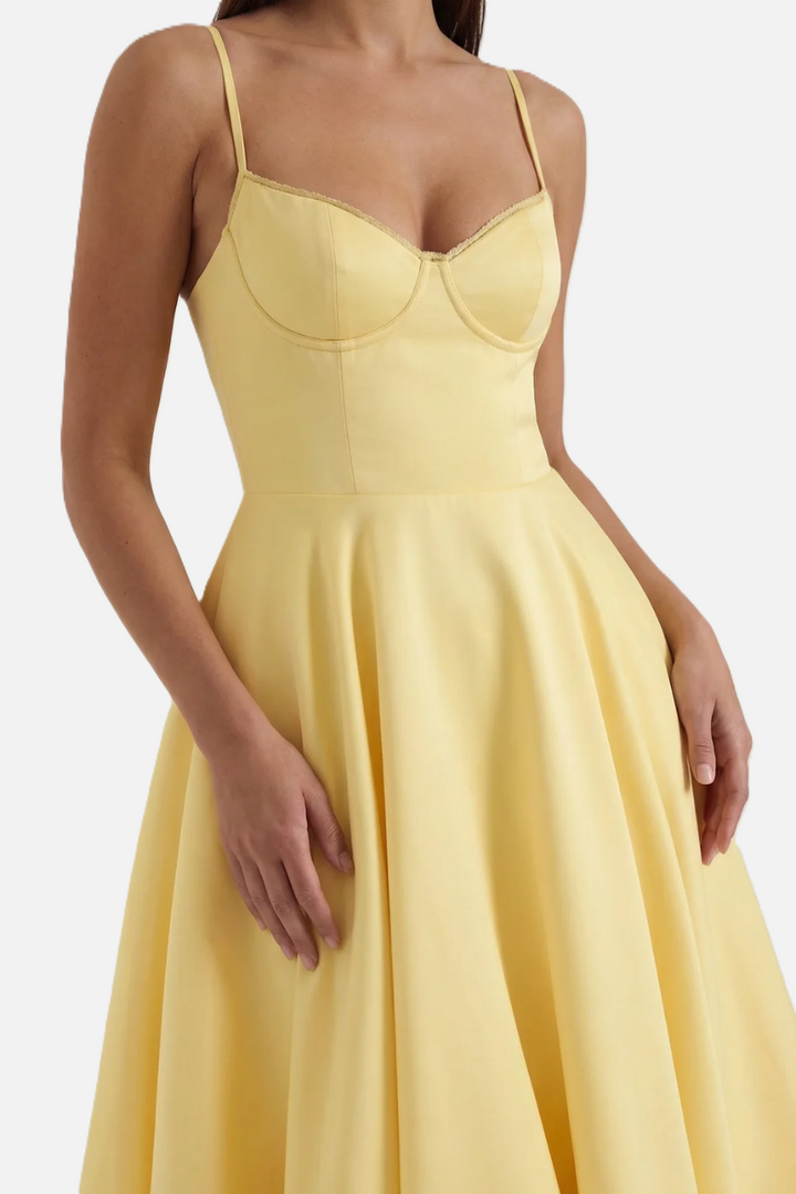 Sweetheart Bustier Midi Dress with Full Circle Skirt and Tulle Hem