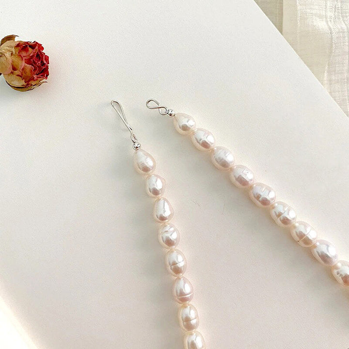 Liora Freshwater Pearl Choker Necklace – Classic Timeless Elegance
